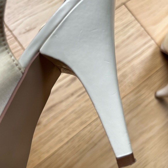 ⭐️BOGO FREE⭐️ UNLISTED Cream Platform Sling Back Heels - Picture 8 of 12